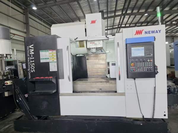 准新1150加工中心到货一台，三轴线规，bt40主轴带320.