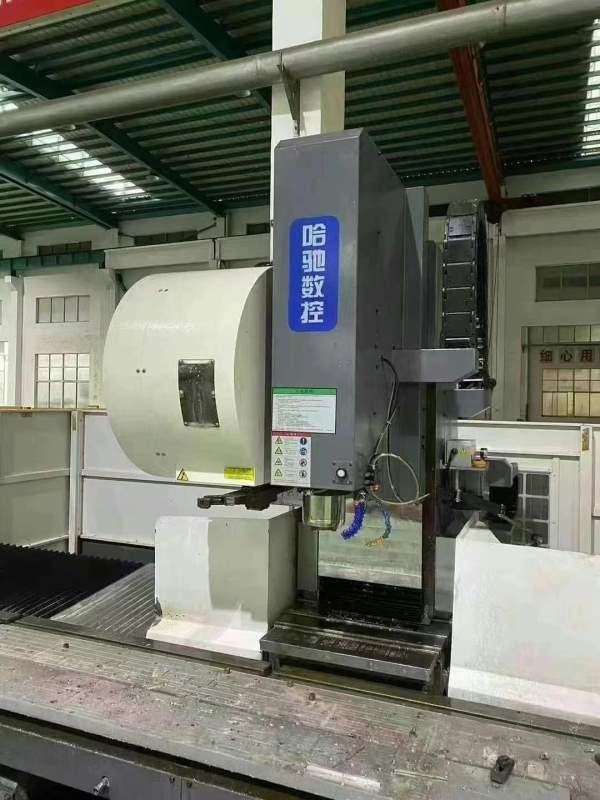 还剩后一台哈驰数控4500型材加工中心 全是利润 差不多.