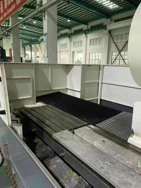 还剩后一台哈驰数控4500型材加工中心 全是利润 差不多.