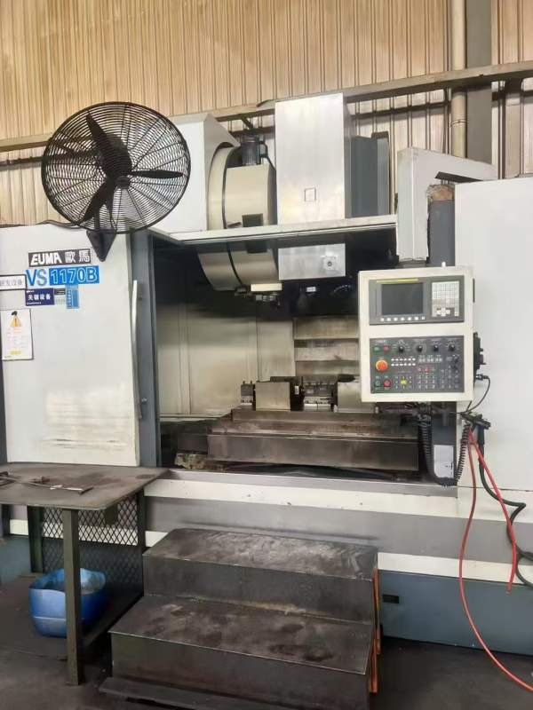 台湾欧玛VS1170B立式加工中心，行程1100/700/700，BT5.