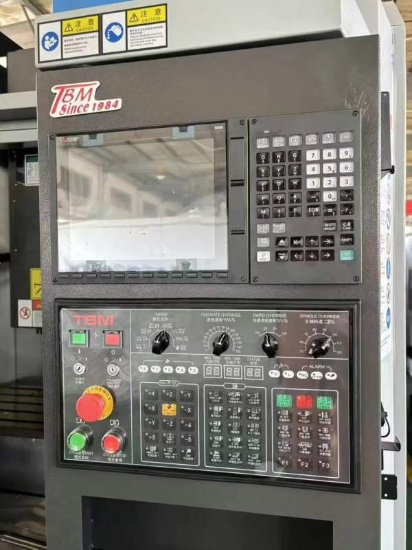 全新双鸟加工中心，日本THK导轨有三菱，发那科系统，.