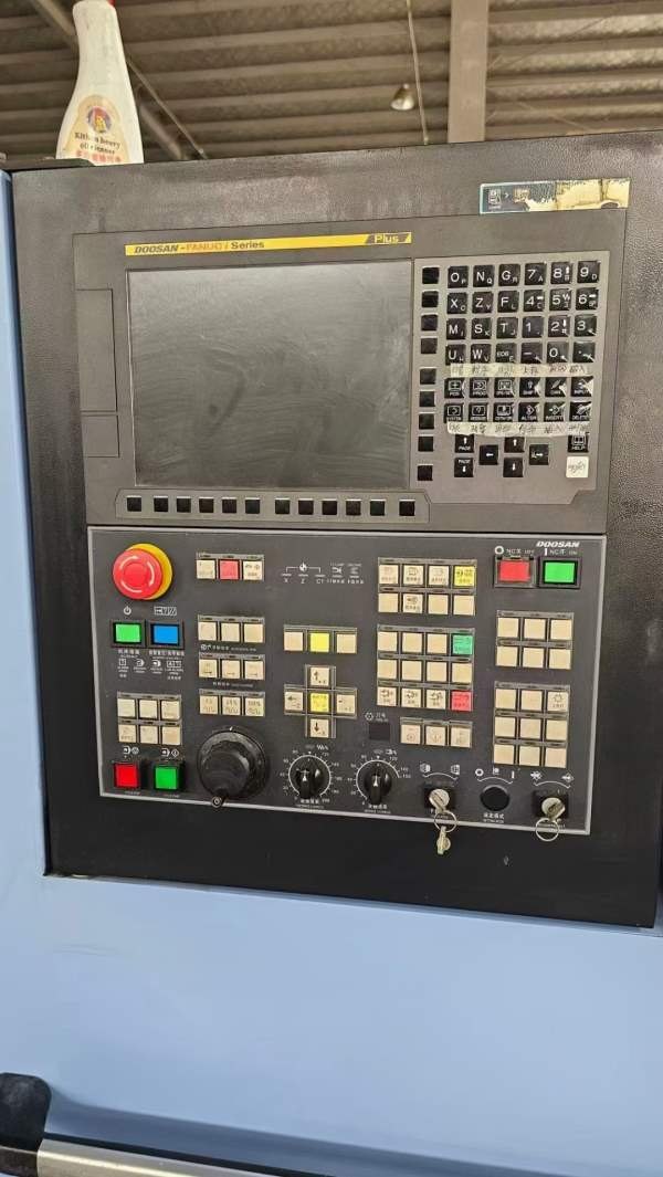 2022年斗山PUMA3050L，带德国SMW中心架，12寸卡盘，18.