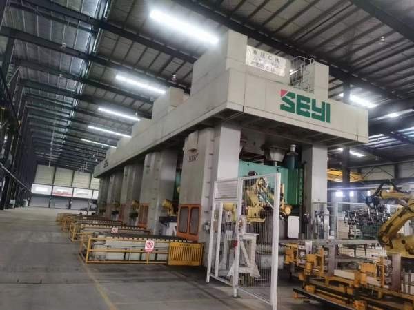 长沙工厂在位少用协易1000吨冲压线5台，1000吨1台，80.