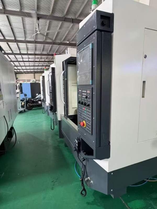 同款三台安装少用台群T-V856S主轴：直连12000转刀库：.