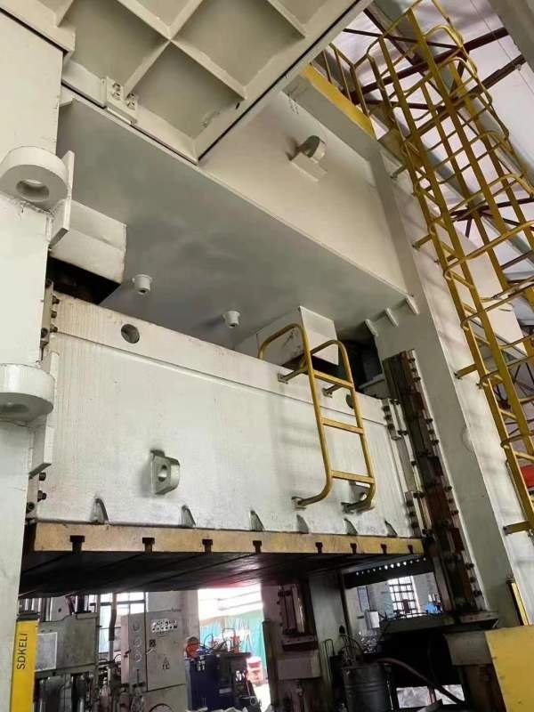 扬锻闭式双点压力机YPM-400公称力400KN滑块行程400mm.