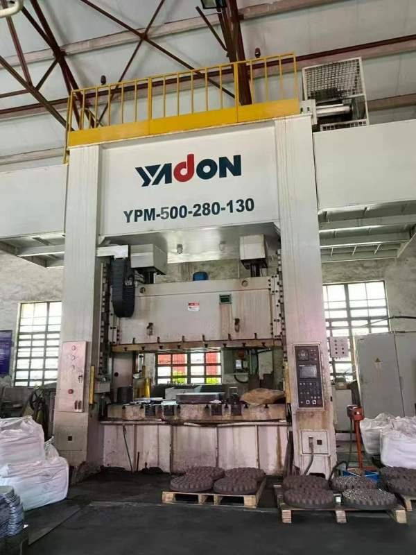 扬锻闭式双点压力机YPM-400公称力400KN滑块行程400mm.