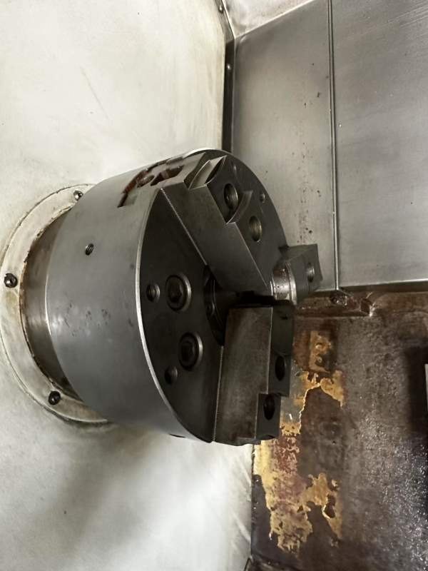 同款两台纽威502sa 10寸卡盘加工长度500。