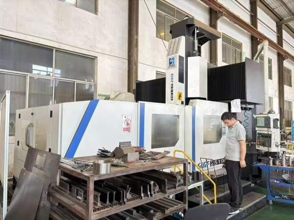 苏州在位，国盛GMF-2519ET龙门加工中心，24年底出厂，.