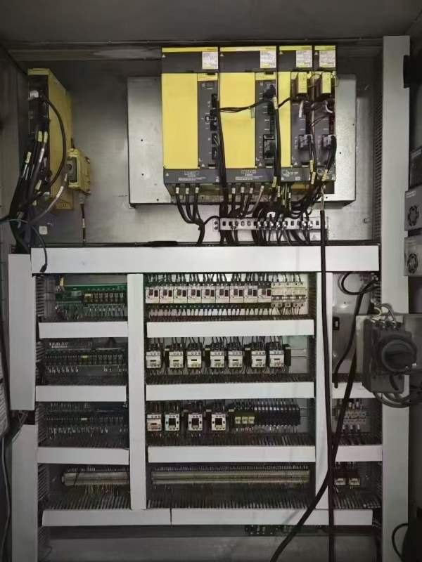 纽威500双工位卧加苏州纽威HM503T卧加双工作台交换三.