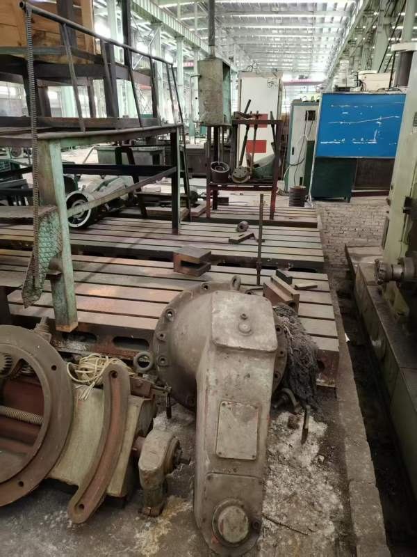 落地镗T6213A，带3块平台，可以试机，不带回转台，可.