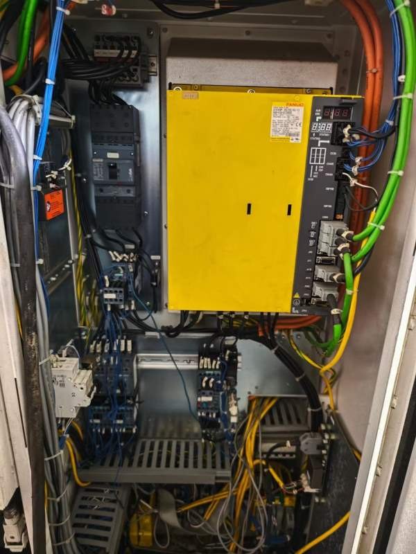 马扎克QT50L精品小车床，发那科系统，电主轴6000转，.