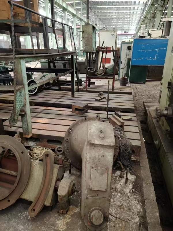 落地镗T6213A.带3块平台，可以试机，不带回转台，可以.