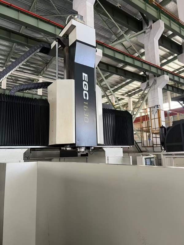 中捷1630数控龙门加工中心，三轴行程X/Y/Z：3200/1820.