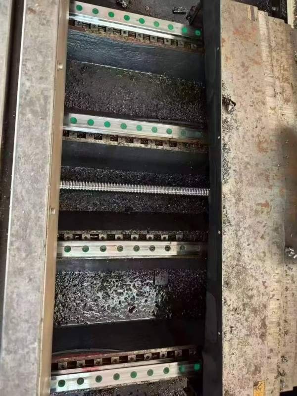 刚刚拿下一台少用台湾永鉅重型1270立加、三菱M80系统.