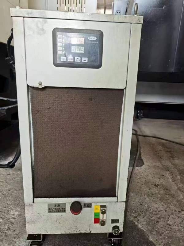 刚刚拿下一台少用台湾永鉅重型1270立加、三菱M80系统.