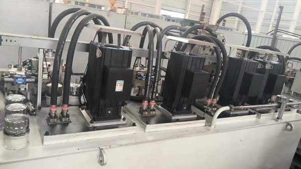 全新1600吨快速锻造油压机，工作台13501400，电机功率.