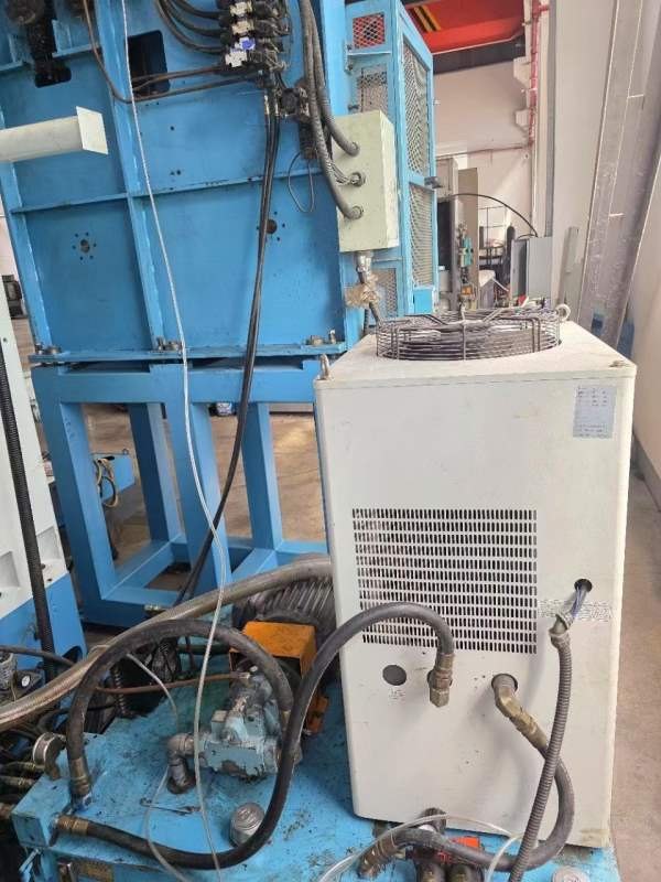 台湾远东数控镗铣床BMC-110R3，BT50主轴带齿轮箱，工.