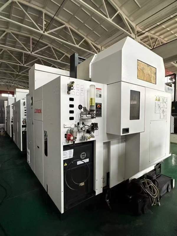 马扎克VCN-430AL工作台：工作台长度900mm，工作台宽度.