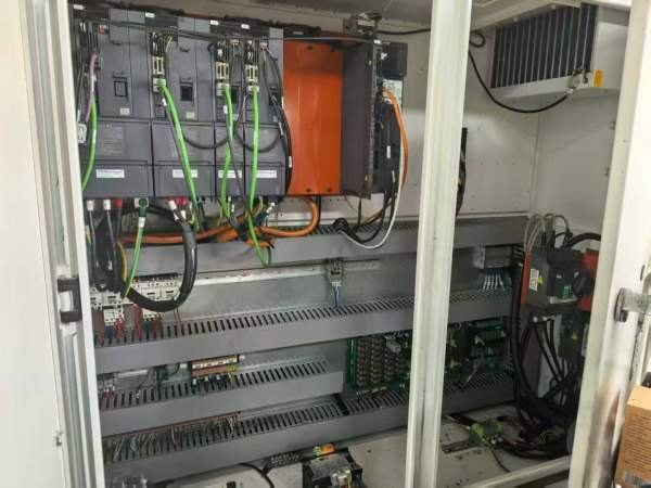 协鸿4028龙门，工作台42.5米，门宽2830，门高1400，行.
