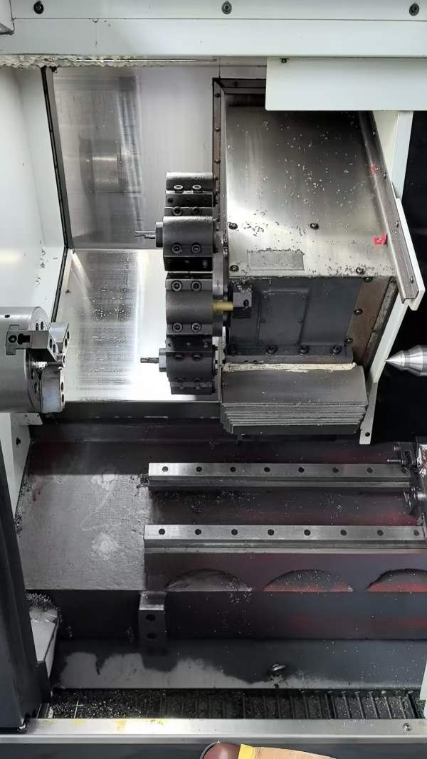 程泰GLS 2000Le数控车床系统:发那科Oi-TF8寸液压卡盘 .