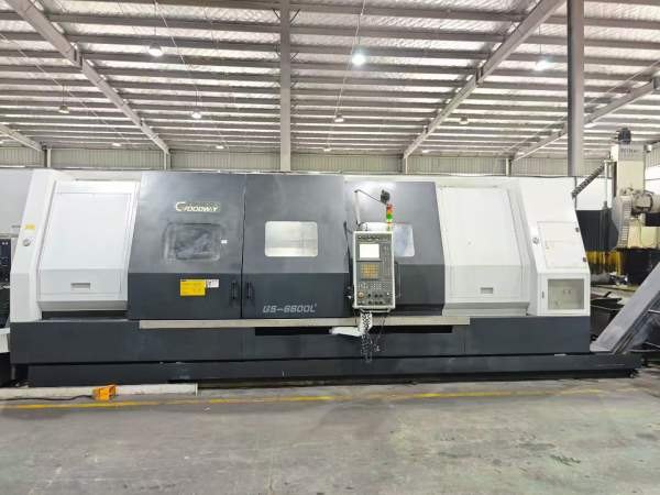 台湾原装程泰重型数控车床GS-6600L2，旋转直径1100mm.