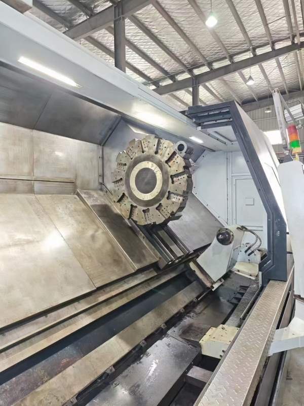台湾原装程泰重型数控车床GS-6600L2，旋转直径1100mm.