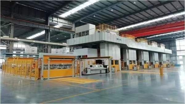 国内冲床品牌济南二机系列迈特力产：2400T-1200T-800T.