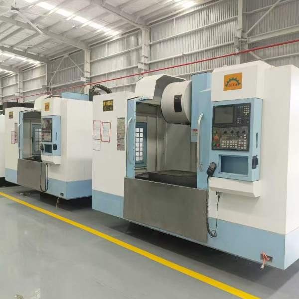 两台2021年广东泽旭1160加工中心三菱M80A系统，大功率.