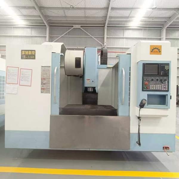 两台2021年广东泽旭1160加工中心三菱M80A系统，大功率.