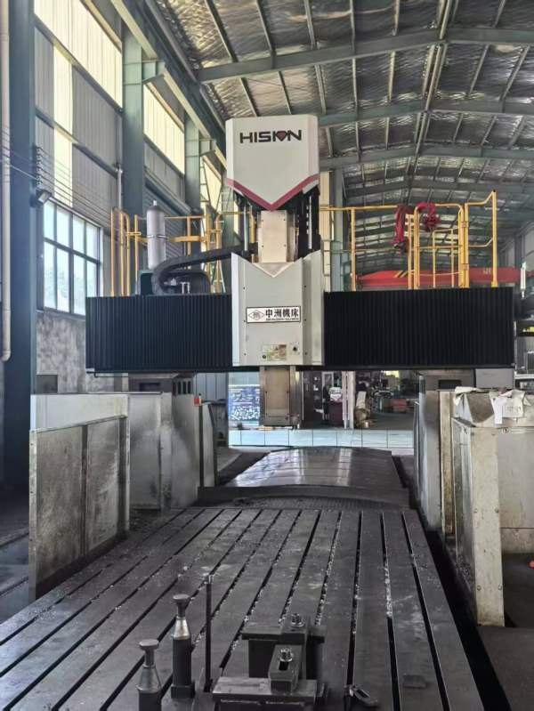 在位出售海天6028数控龙门镗铣床，2022年工作台2.5x6.