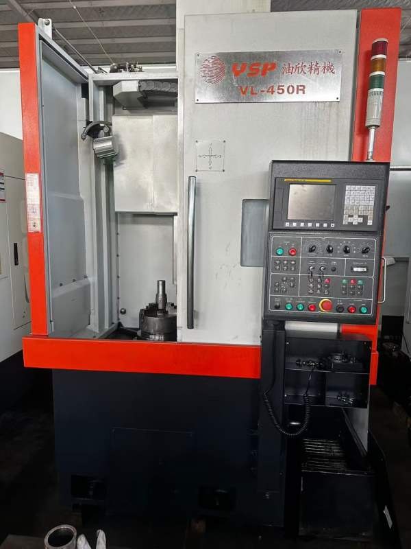 油欣VL-450R数控立式车床加工高度为450mm，回转直径55.
