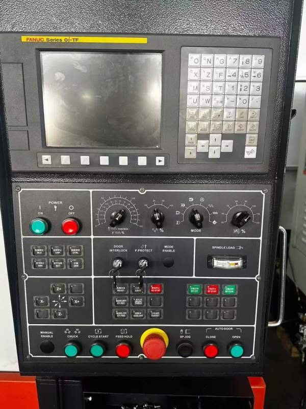 油欣VL-450R数控立式车床加工高度为450mm，回转直径55.