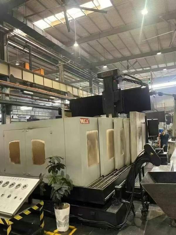 威立428Z。工作台2x4米，门宽2.3米，门高1.7米。BT50.