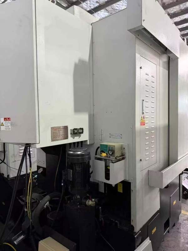 油欣VL-450R数控立式车床，加工高度为450mm，回转直径.