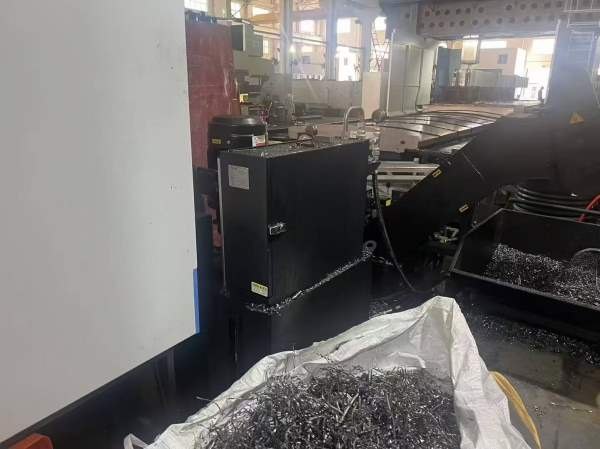 刚买一台25年纽威4033龙门加工中心 工作台2X4 门宽3.3.
