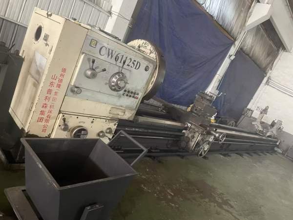 13年德州普利森61125X10米、导轨755附件中心架，导轨.