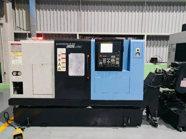 新到一台2020年韩国斗山 LYNX 235M车铣复合，发那科OI.