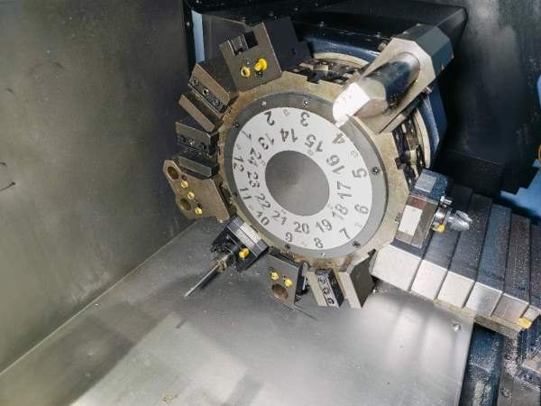 新到一台2020年韩国斗山 LYNX 235M车铣复合，发那科OI.