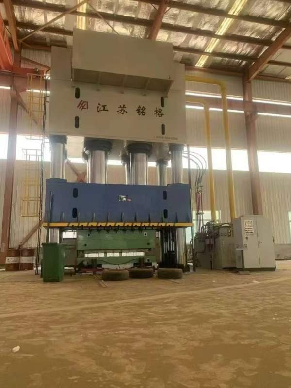 铭格4000吨，数据参数见图片。库房看货