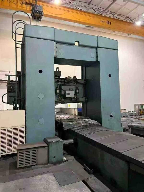 刚买北京一机数控龙门铣床工作台1.6x5米，门宽2米，门.