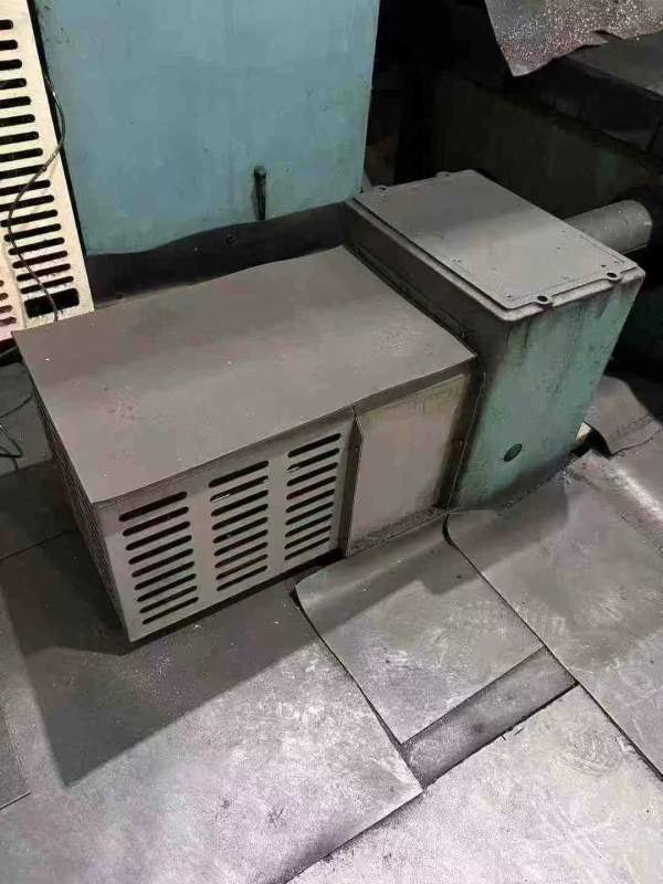 刚买北京一机数控龙门铣床工作台1.6x5米，门宽2米，门.