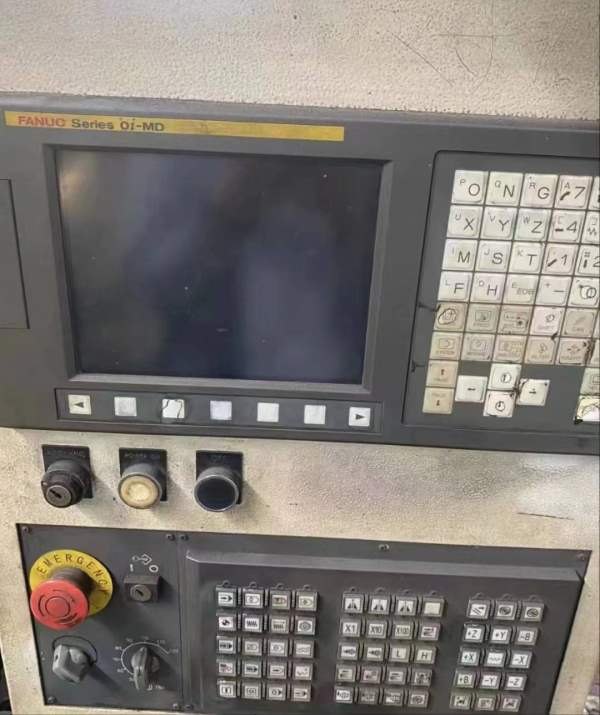 汉川611C/1数控镗床，X轴1.2米，Y轴900，Z轴1.3米，安.