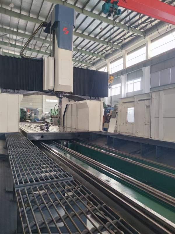 7米龙门，出价就卖京元登7028龙门，工作台2.4米7米，.