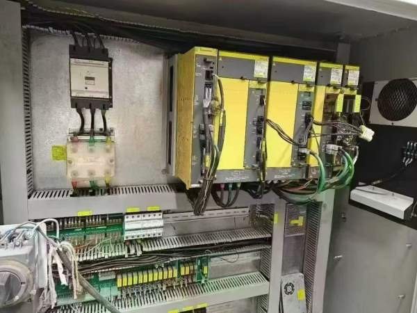 台泽3018数控龙门，法兰克1包工作台31.6米，门宽1.8米