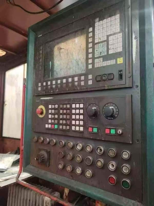武重2006年产，FB225/2数控落地镗铣床主轴直径225mm回.