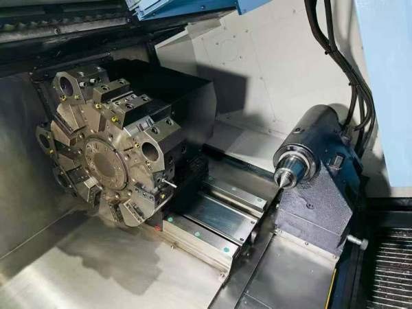 韩国原装斗山 PUMA GT2600重型数控车床，只用了几个月.