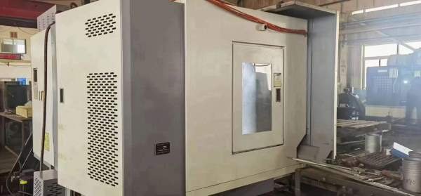 1060加工中心同款2台沈阳i5加工中心。工作台面积:1200.