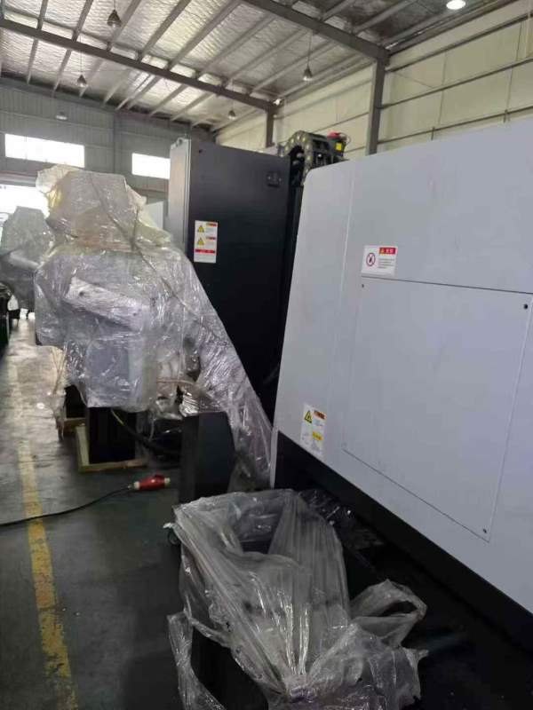 同款两台全新未用斗山DNM5705加工中心，三轴行程:1050.