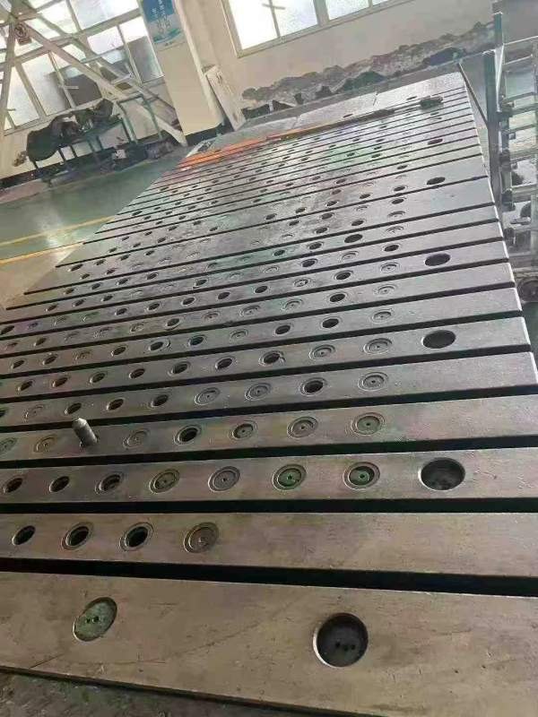 刚刚买下3360吨四点冲压线，1300-800-630-630。打包急.