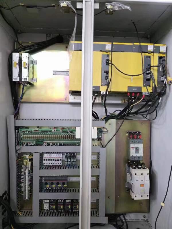 沈阳HTC54100重型数控车床，接电干活，12寸卡盘，加工.